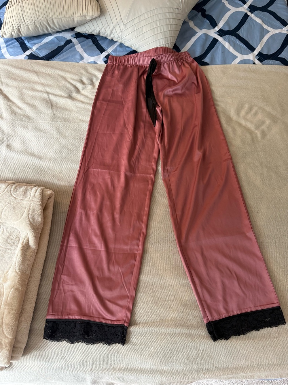 Amisu Satin Pajama Pants in Dusty Rose with Black Lace Trim